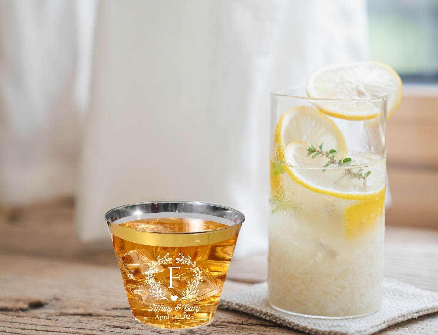 Vasos de plástico transparente con borde dorado o plateado de 9 oz con monograma elegante personalizado