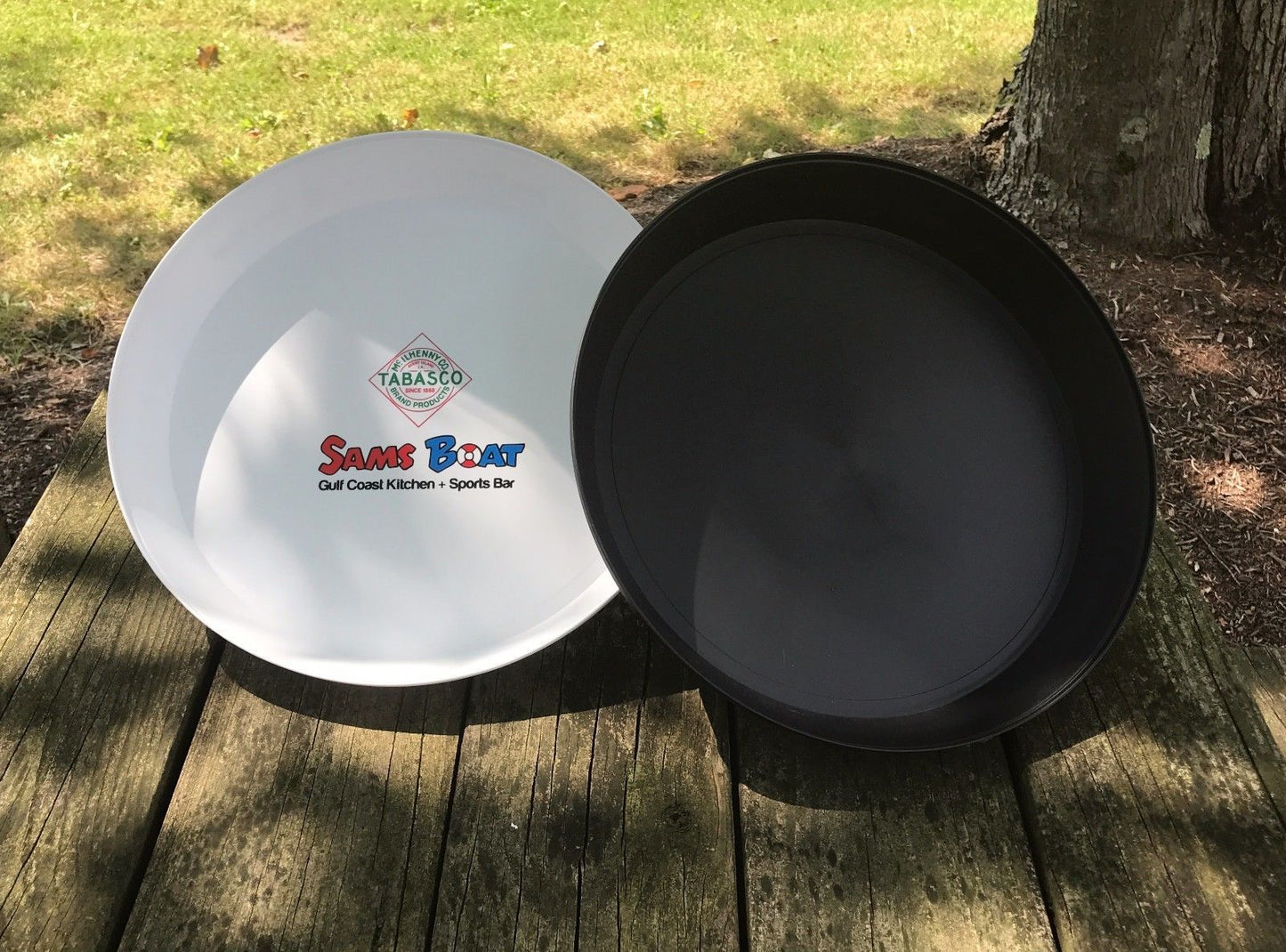 13" restaurant serving trays, printed with your logo of choice in the center, wholesale serving trays