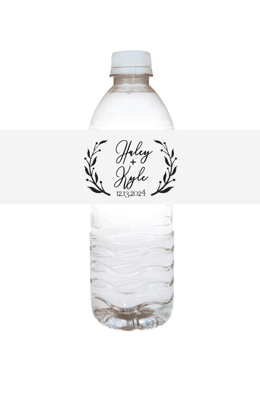 Etiqueta para botella de agua de boda: monograma floral